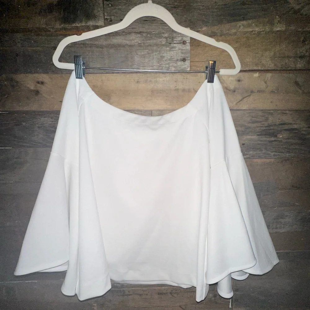 Banana Republic small white bell sleeve blouse - Picture 2 of 9